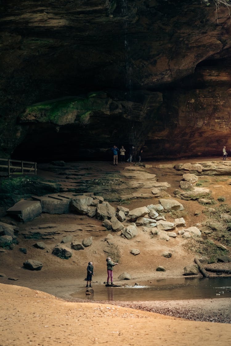 Ash Cave At Hocking Hills State Park, Ohio, United States 