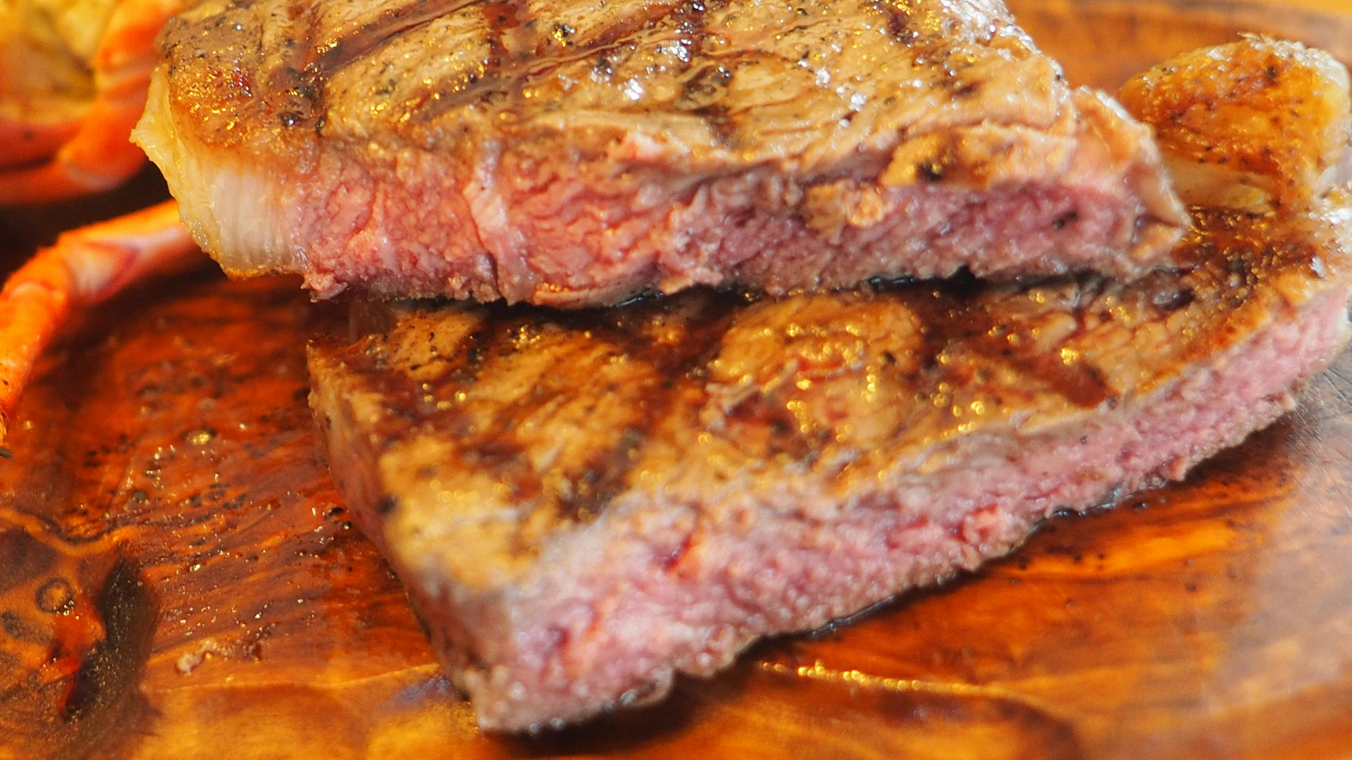 Free stock photo of delicious, delicious steak, medium rare