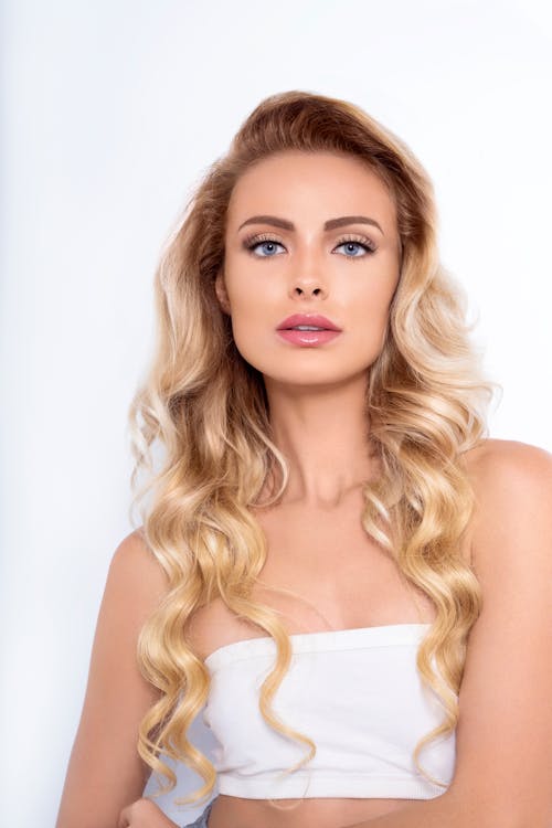 Kostnadsfri bild av blond, elegant, kaukasisk kvinna