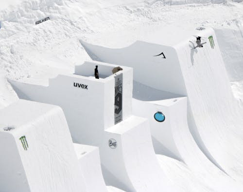 Kostnadsfri bild av åka snowboard, arkitektur, berg