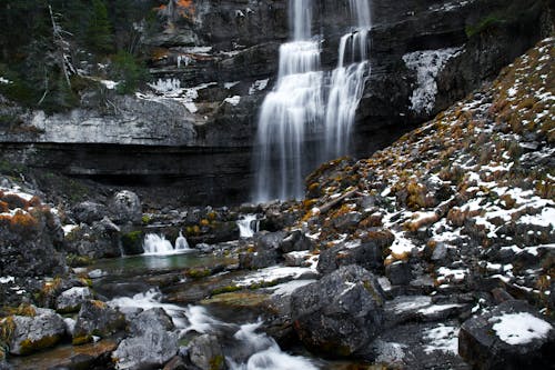 Бесплатное стоковое фото с валуны, водопады, камни