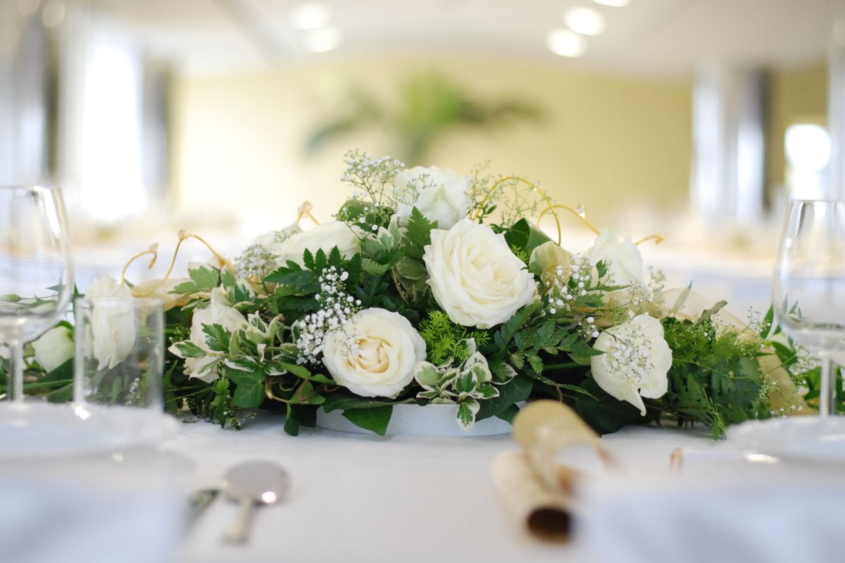 Tischdeko mit frischen Blumen: 7 DIY-Ideen für jeden Anlass — Fertiges Werk
