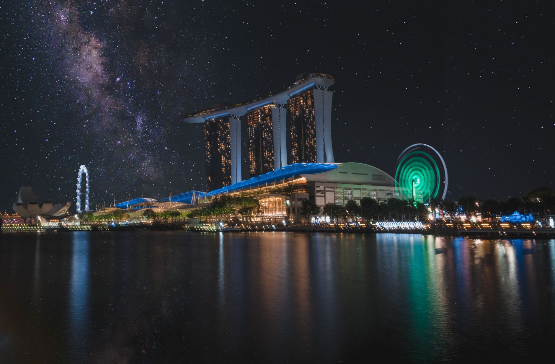 Beautiful Singapore skyline at sunrise, highlighting the city’s tranquility