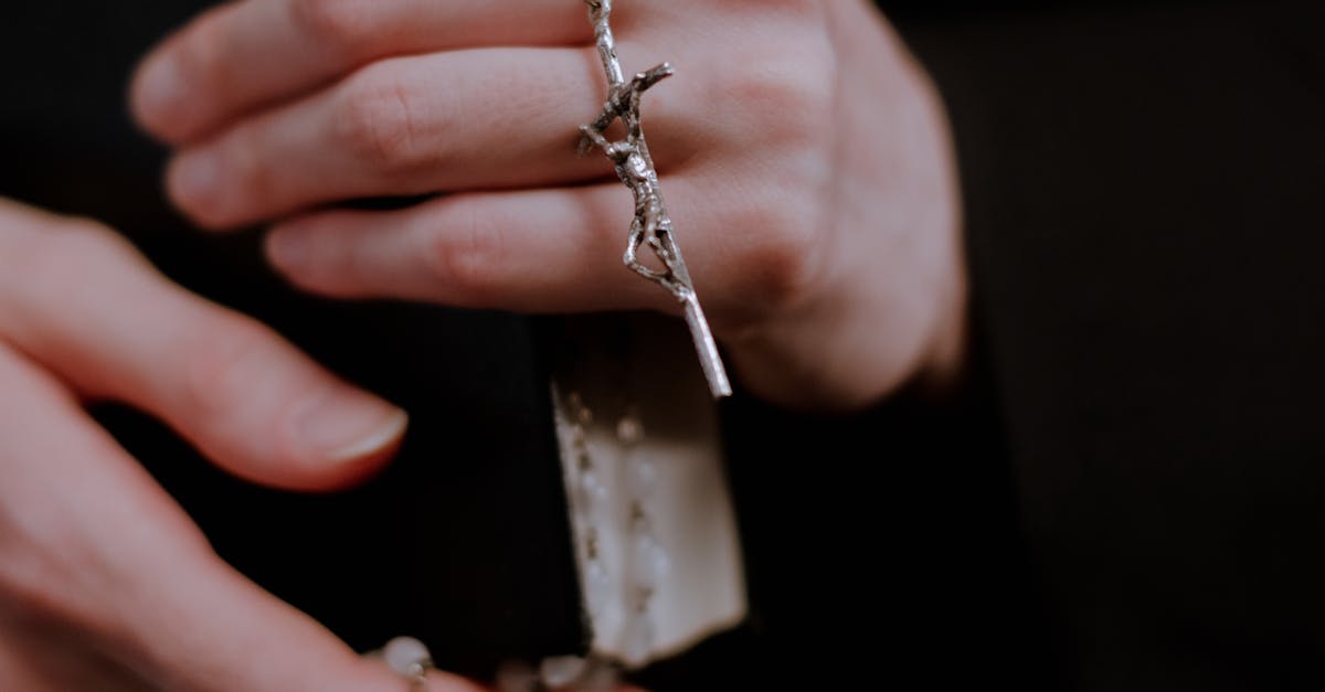 How to make a rosary necklace with beads and string