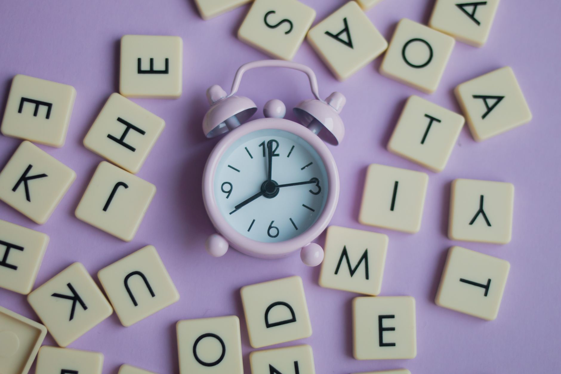 How Saily Helped a Digital Nomad Master Time Zone Management and Boost Productivity by 40%