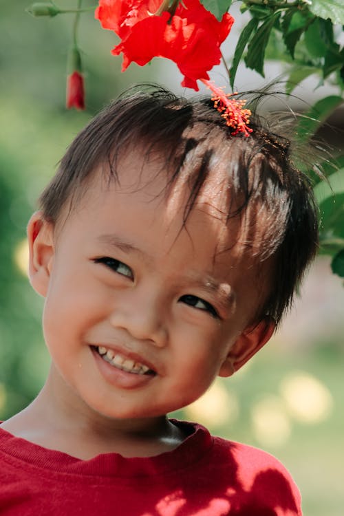 Foto d'estoc gratuïta de bufó, nen asiàtic, somriure bonic