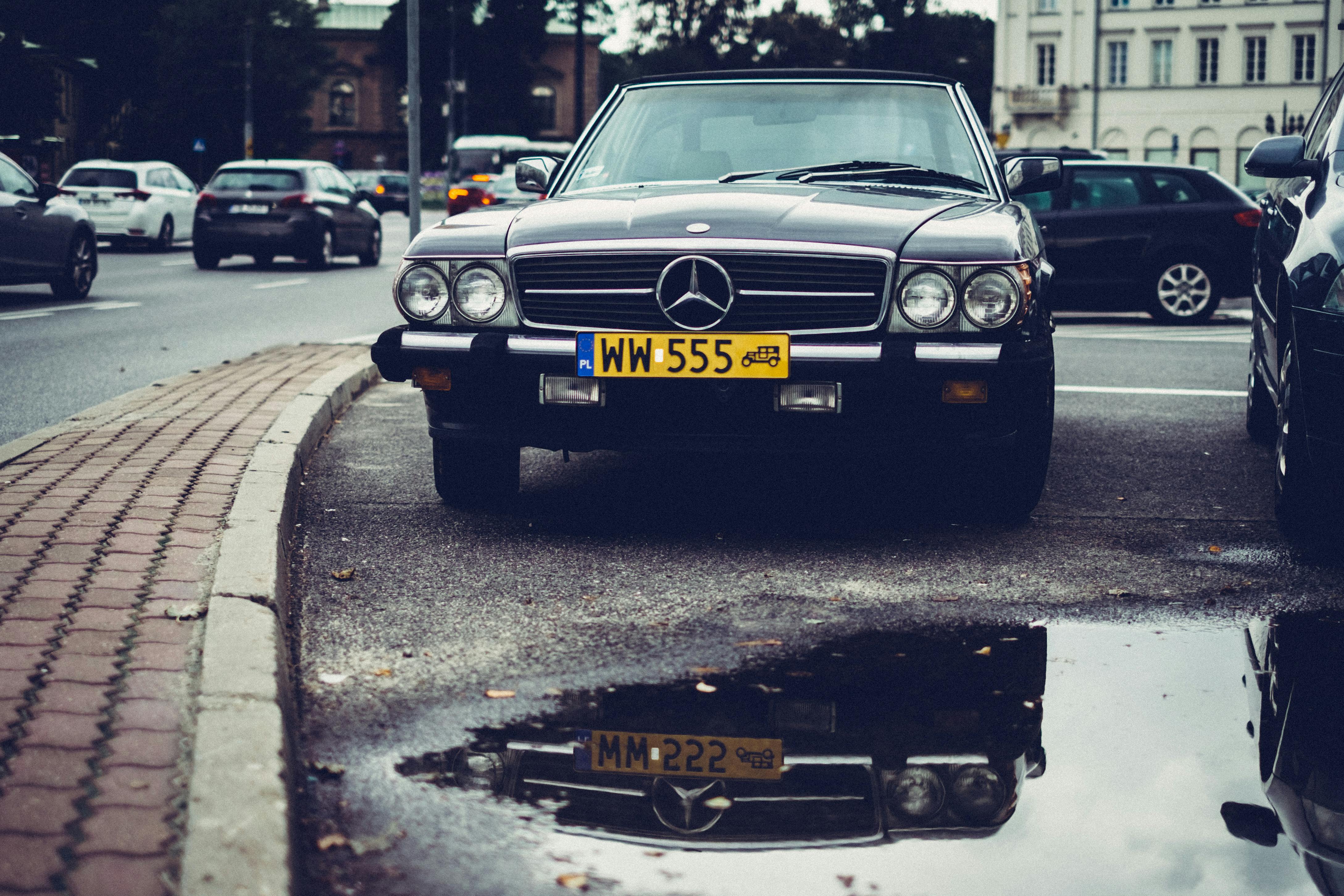 Photo of Black Mercedes Benz