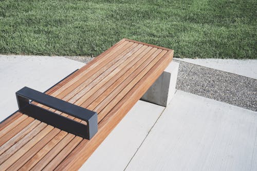 Free Photo of Wooden Bench near Grass Stock Photo