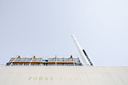 免费 发电厂塔的低角度照片 素材图片