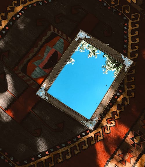 Mirror on a Carpet 