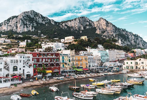 Gratis stockfoto met aangemeerd, achtergrond, amalfi coast