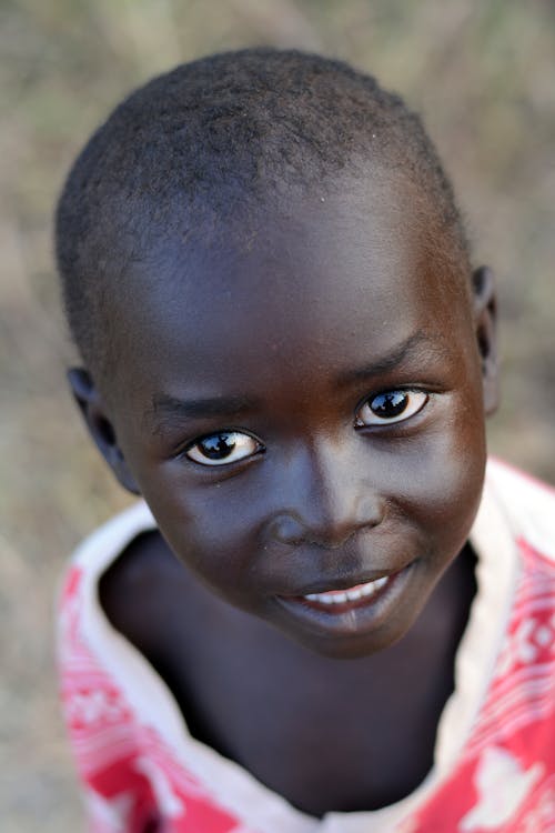 Kostenlos Kostenloses Stock Foto zu afrikanisches kind, augen, blick in die kamera Stock-Foto