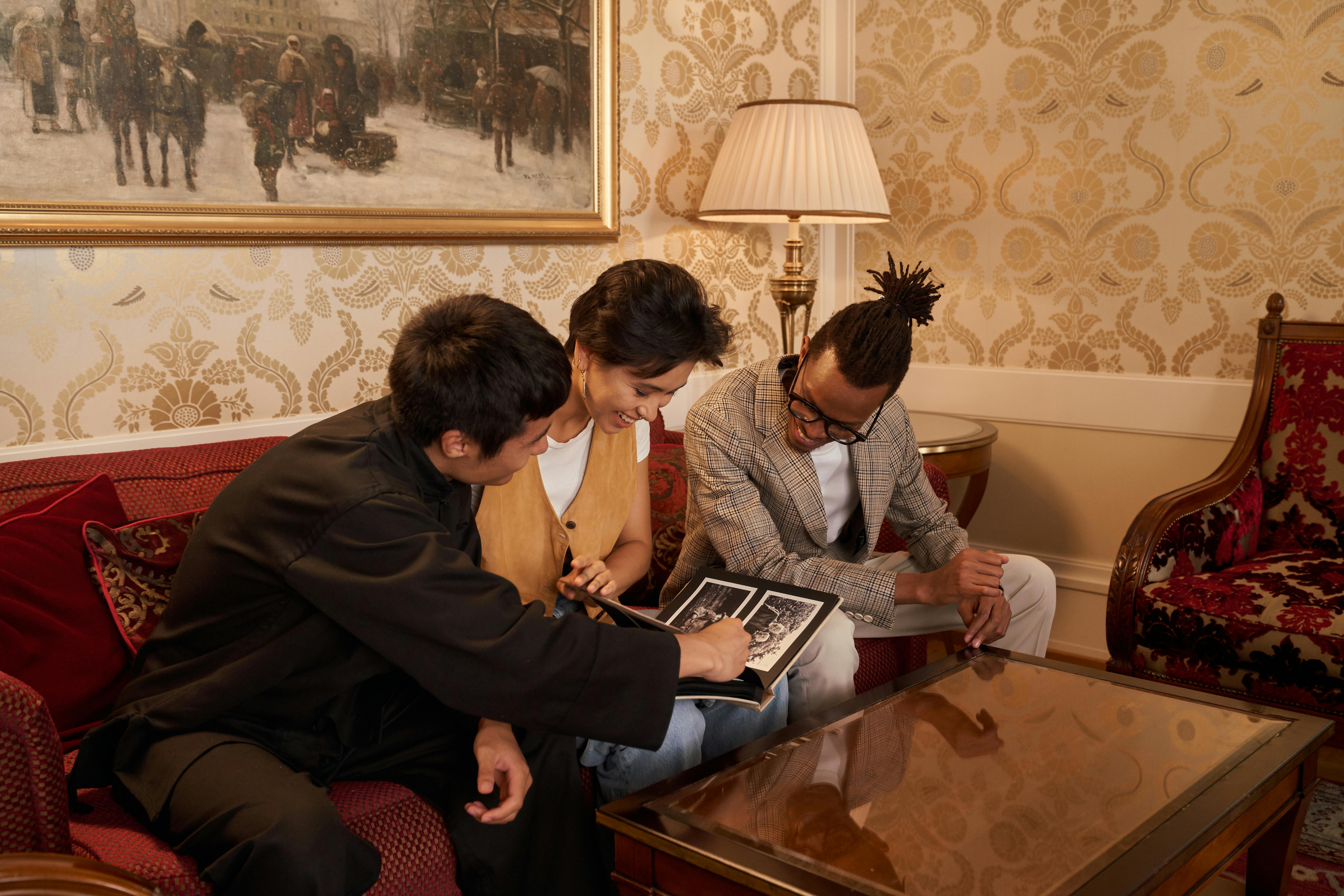 <h2>Konteks Historis Ayat