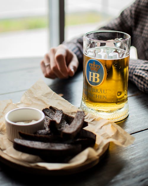 Foto profissional grátis de alimento, bebida, cerveja