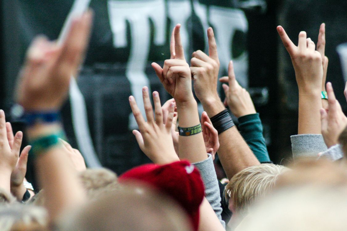 Group pf People Doing Hand Signs · Free Stock Photo