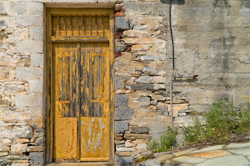 Gratis stockfoto met afgebroken kleur, buitenkant, deur