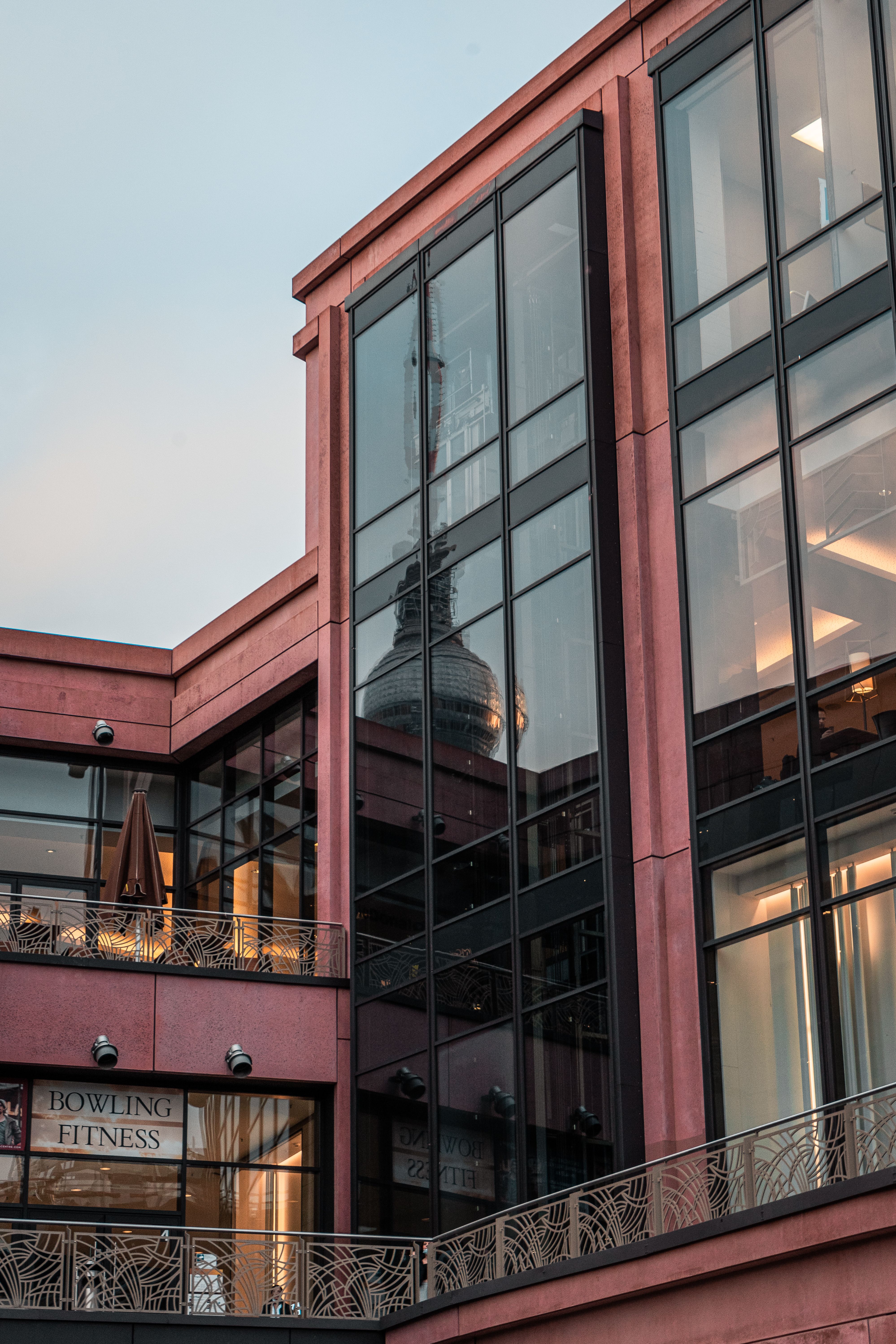 Building With Large Glass Windows · Free Stock Photo