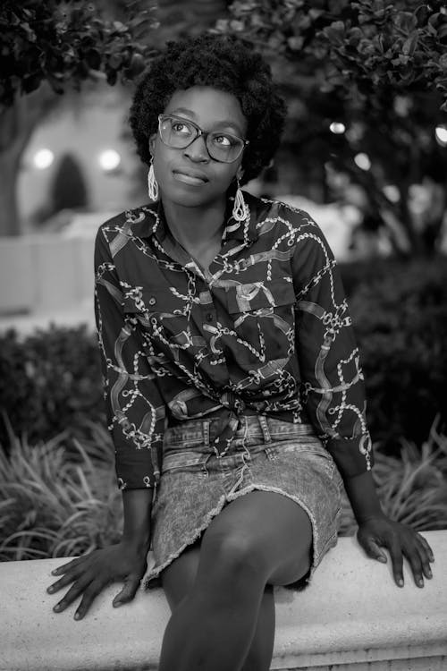 Kostnadsfri bild av afrikansk amerikan kvinna, afro hår, glasögon