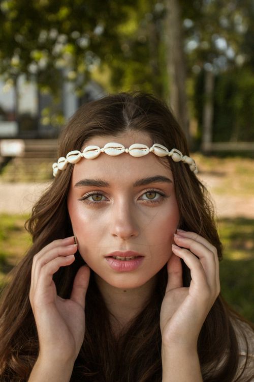 Seashell Head Woman Wearing Seashells Head Piece · Free Stock Photo