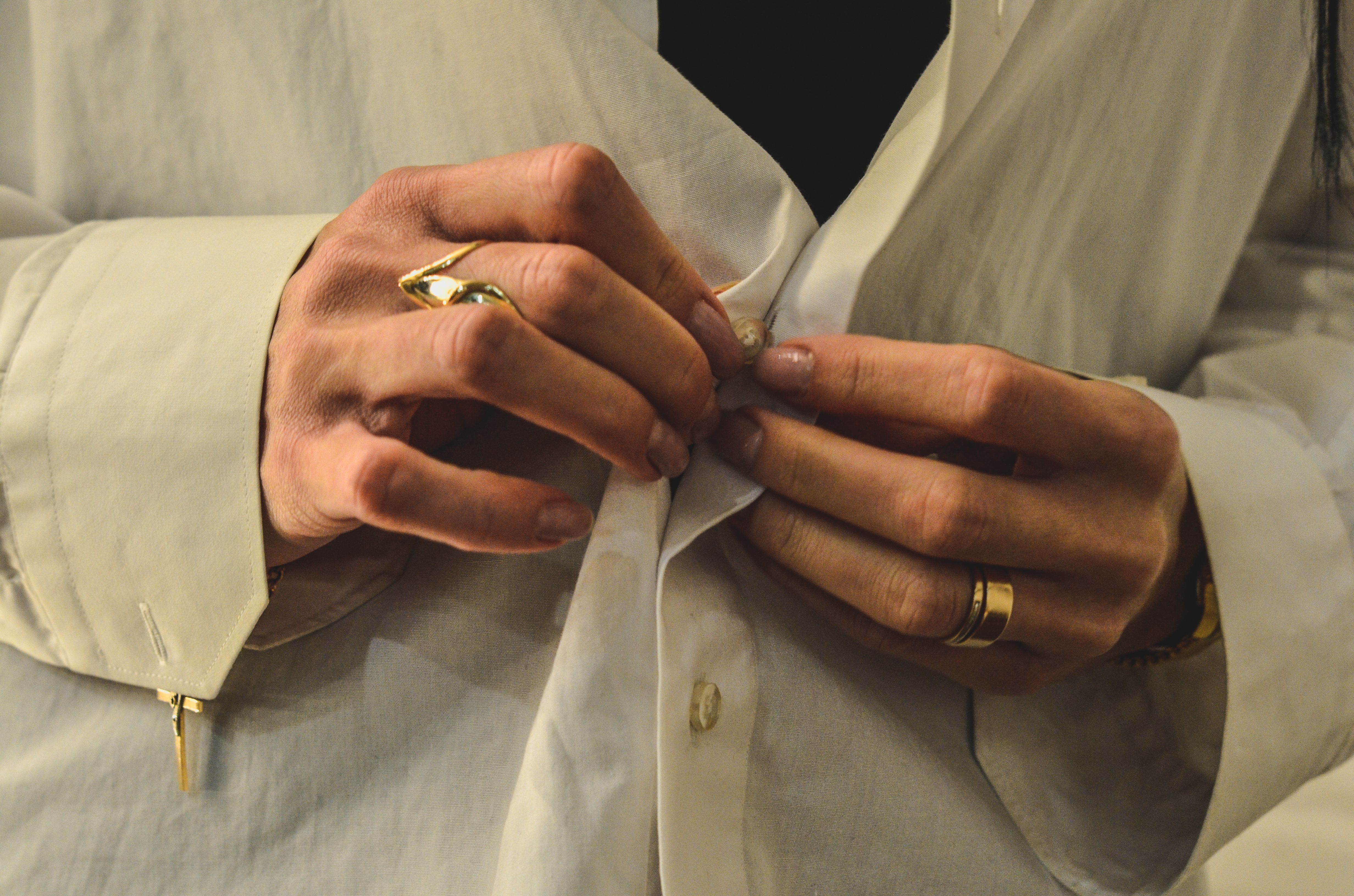 Minimalist Gold Band Ring 3