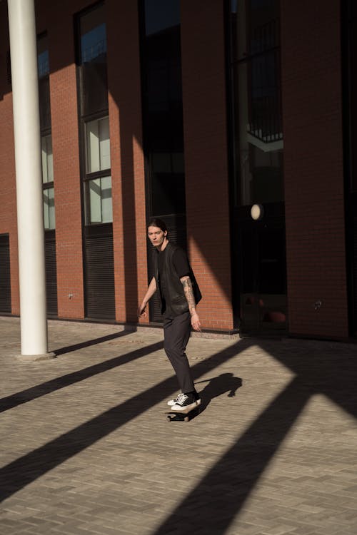 Základová fotografie zdarma na téma bruslař, jízda na skateboardu, muž