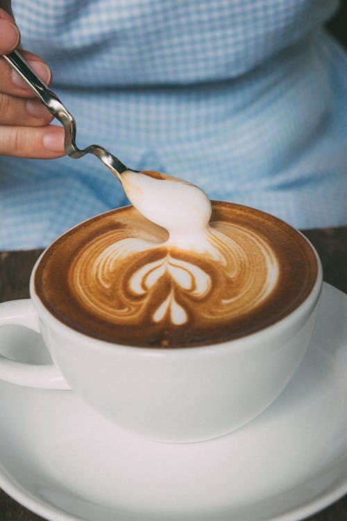 Základová fotografie zdarma na téma caffè latte, caffè latte art, detail