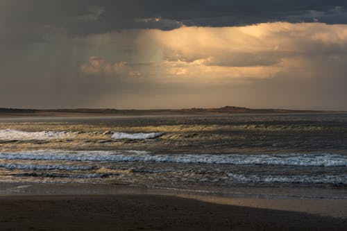 Ingyenes stockfotó felhős ég, homok, hullámok témában