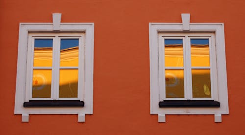 Foto d'estoc gratuïta de daurat, finestres, reflexions