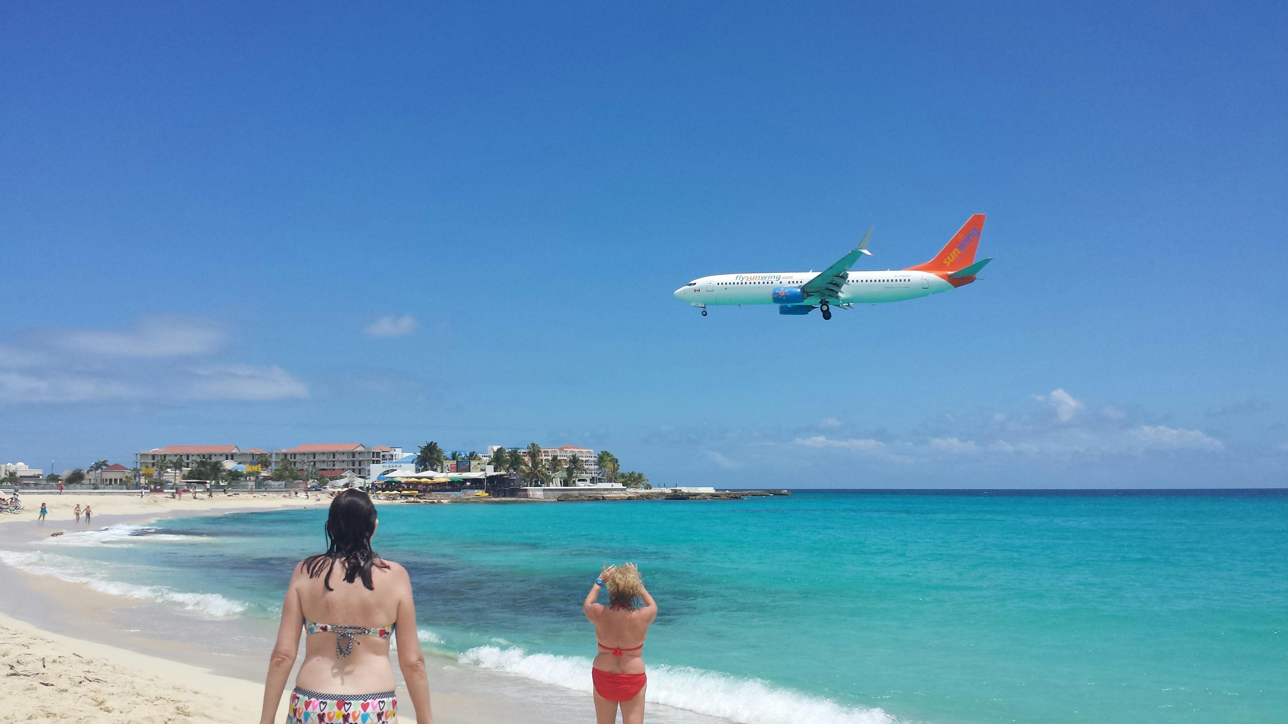 프랑스 풍력 터빈과 푸른 하늘