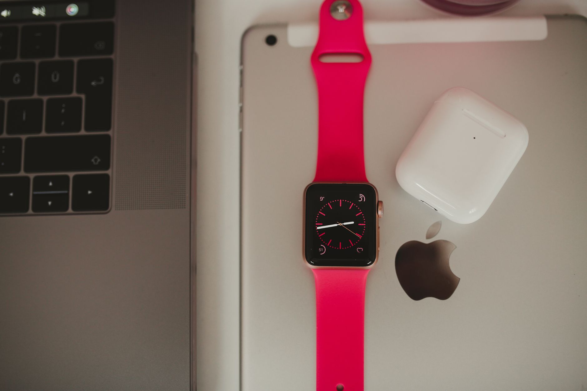 Apple's 2026 Software Updates: Smart Pricing and AI Overhauls