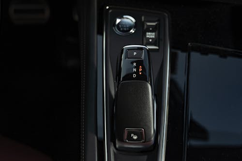 Automatic Shifting Gears of a Modern Car