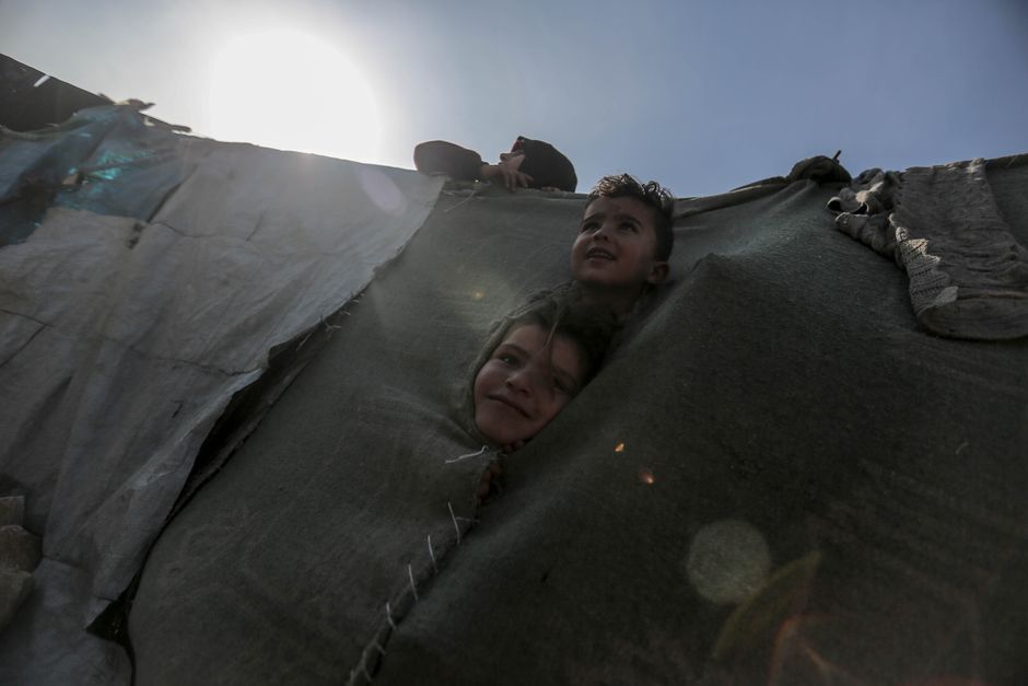 locatari evacuați.