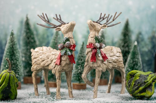 Free Wooden Deer Figurine Stock Photo