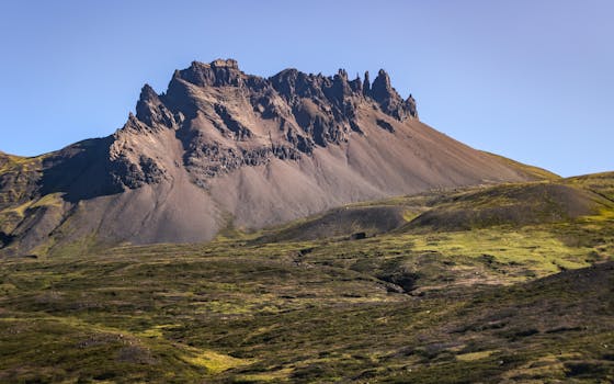 Stunning view of a rugged mountain peak in Iceland's scenic wilderness.