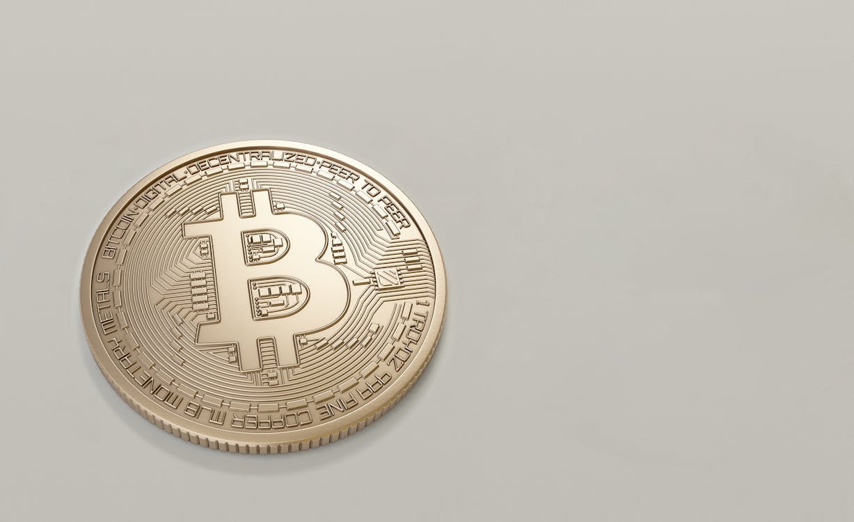Free Round Gold-colored Bitcoin Stock Photo
