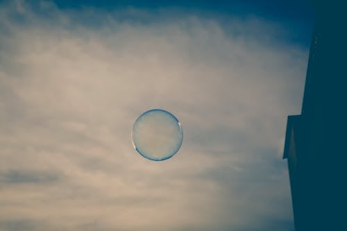 Foto profissional grátis de bolha, céu, nublado