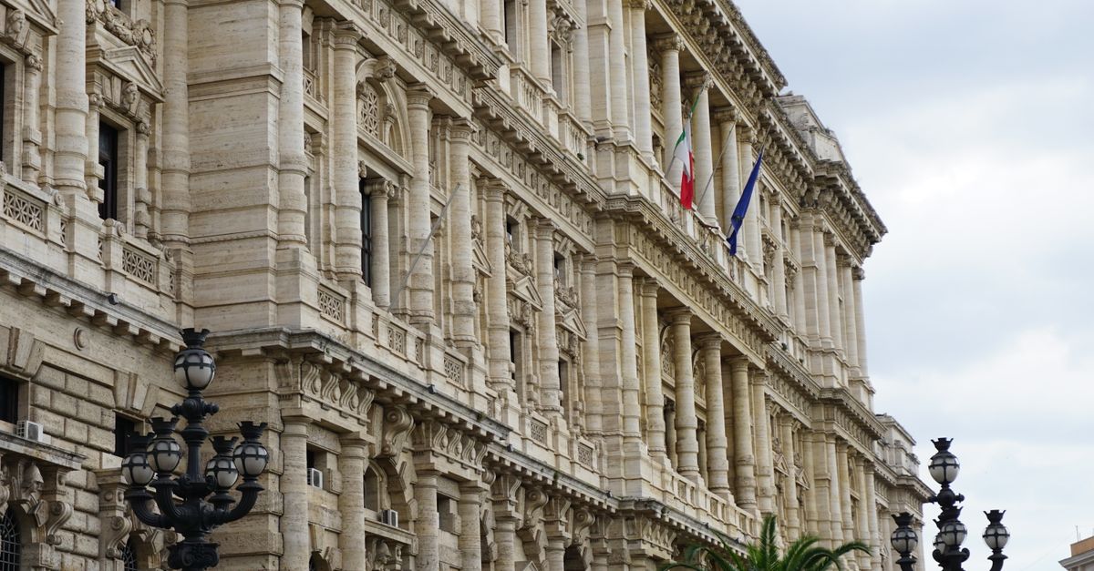 Italy's Senate Passes New Electoral Law as YouTrend Models Rosatellum and Stabilicum Outcomes