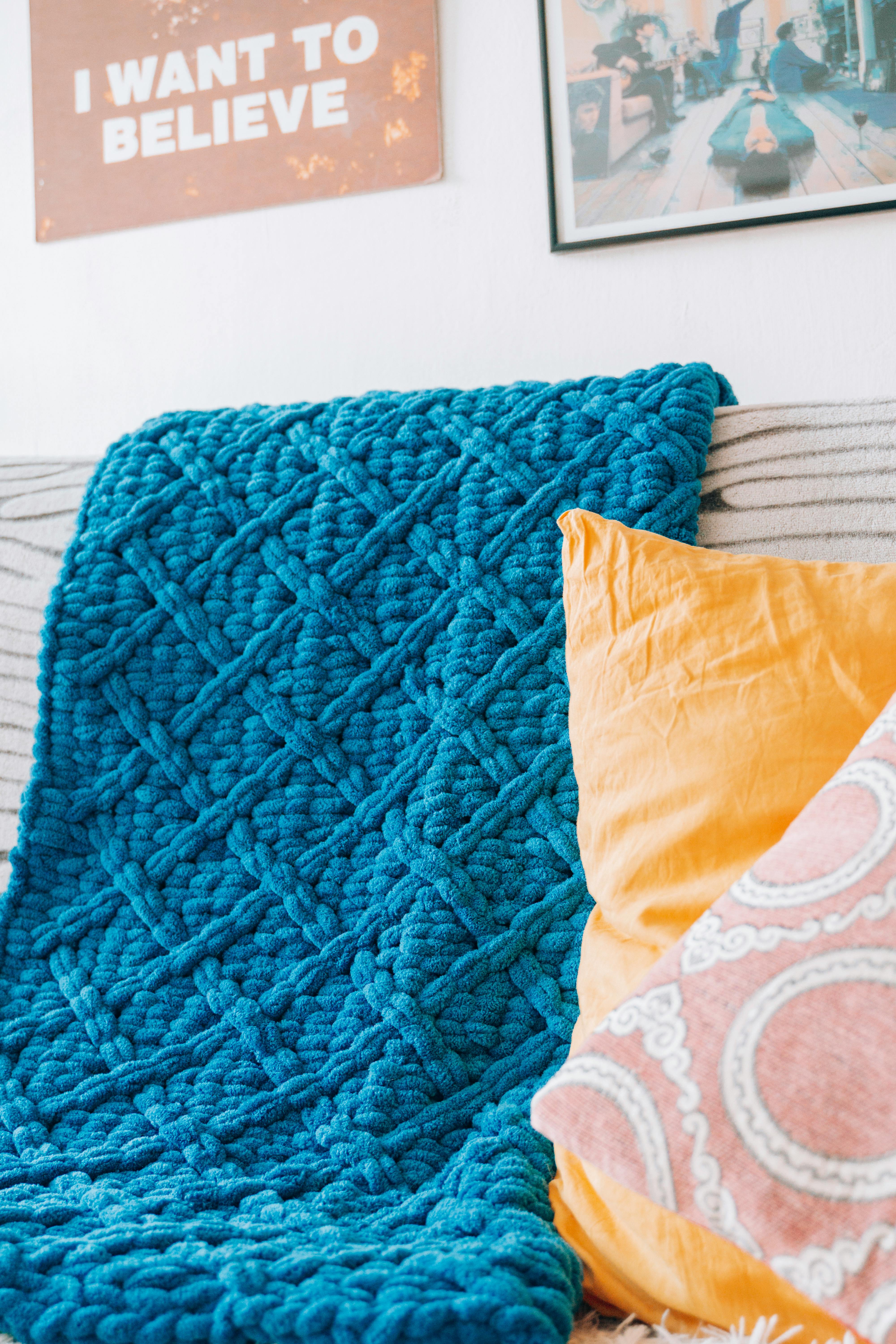 The 5 Best Outdoor Throw Pillows 2026: Review & Comparison