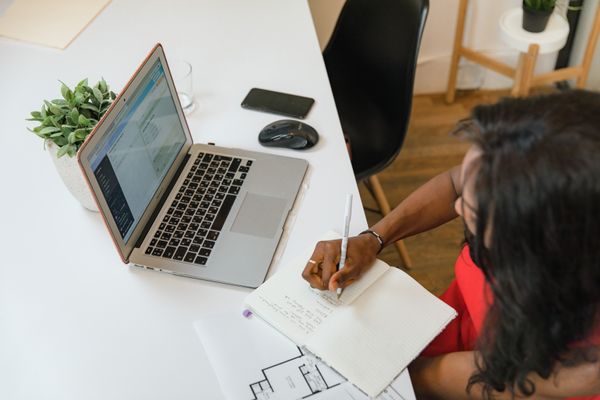How Smart Scheduling Reduces Caregiver No-Shows and Improves Client Satisfaction