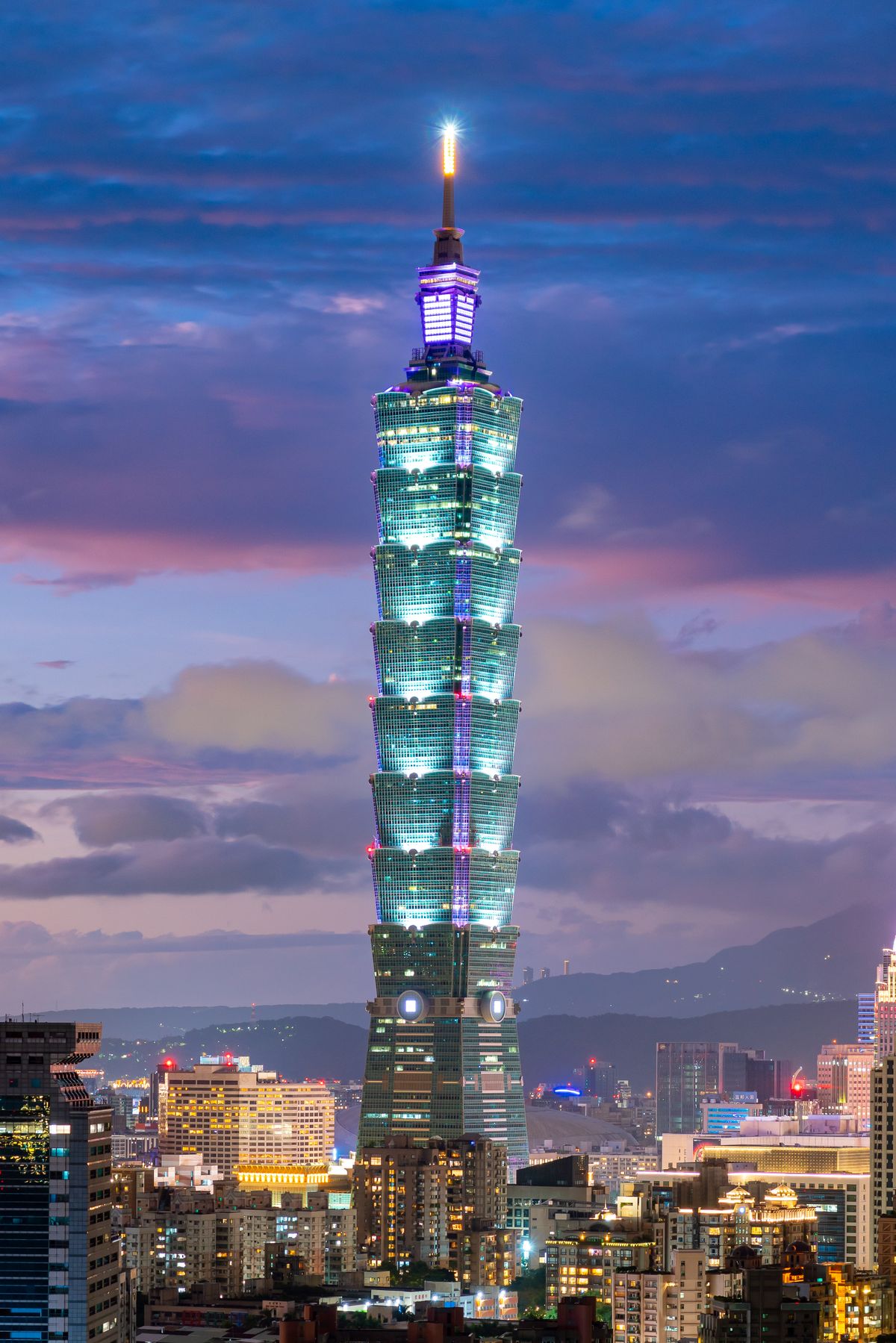 Taipei 101 building at dusk