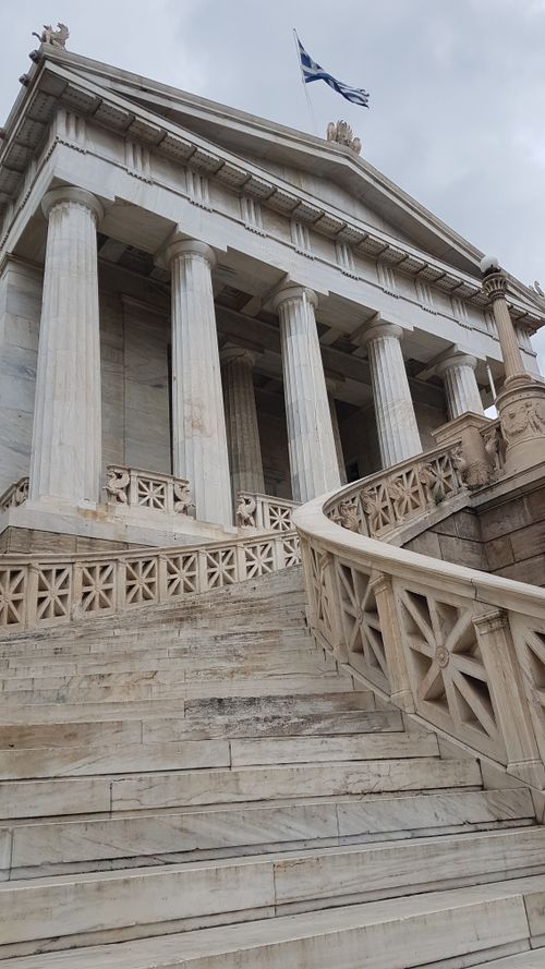 Free Majestic marble steps leading to a classic neoclassical building in Athens. Stock Photo