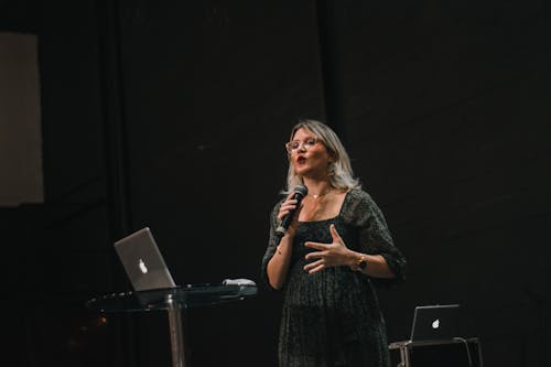 Základová fotografie zdarma na téma konference, mluvčí, mluvení