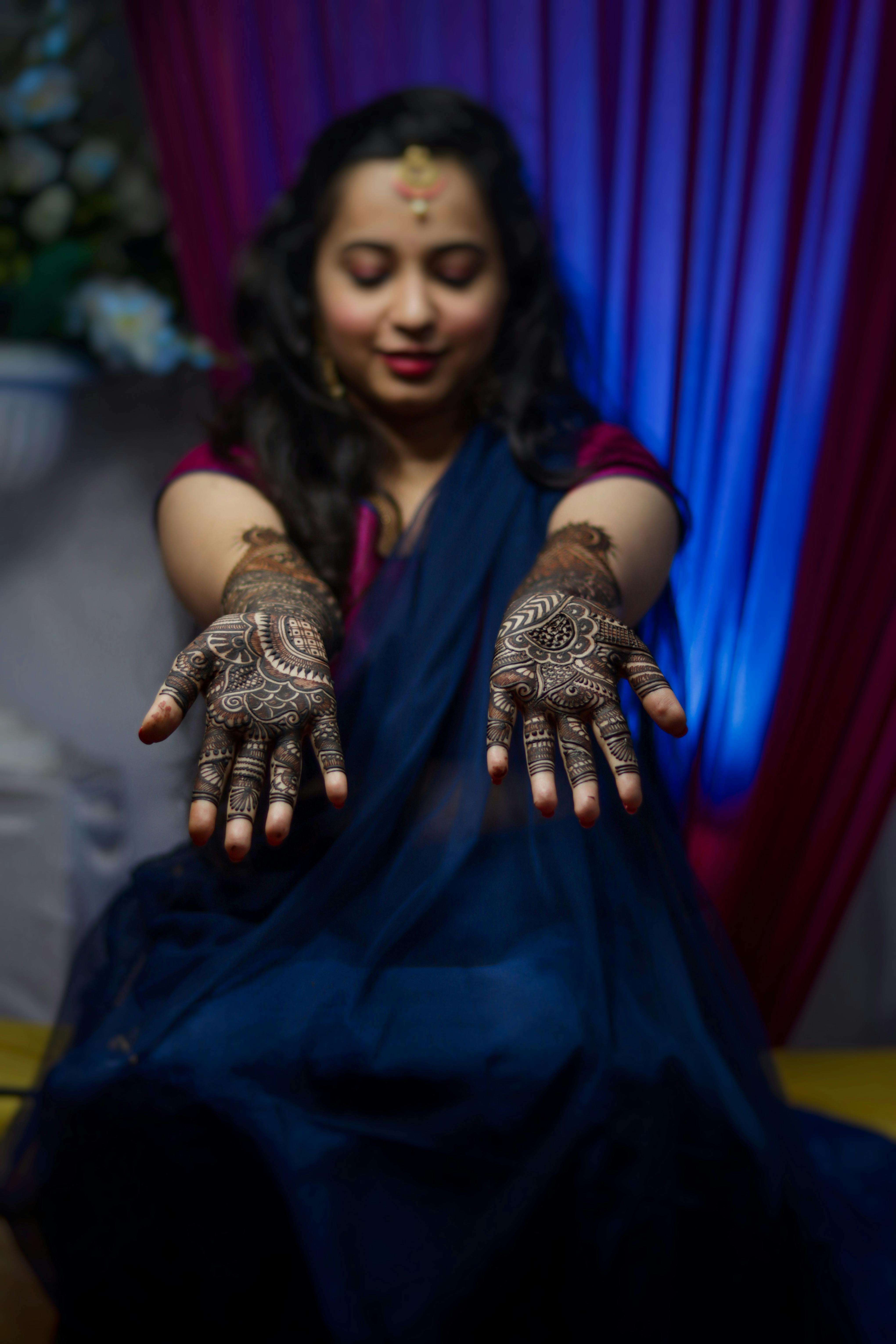 Pop of color for my brides mehendi ceremony ✨ 🧚‍♀️ #Glambyshe_  #makeupartist #suratmakeupartist #makeup #glammakeup #instagood #instagram  | Instagram