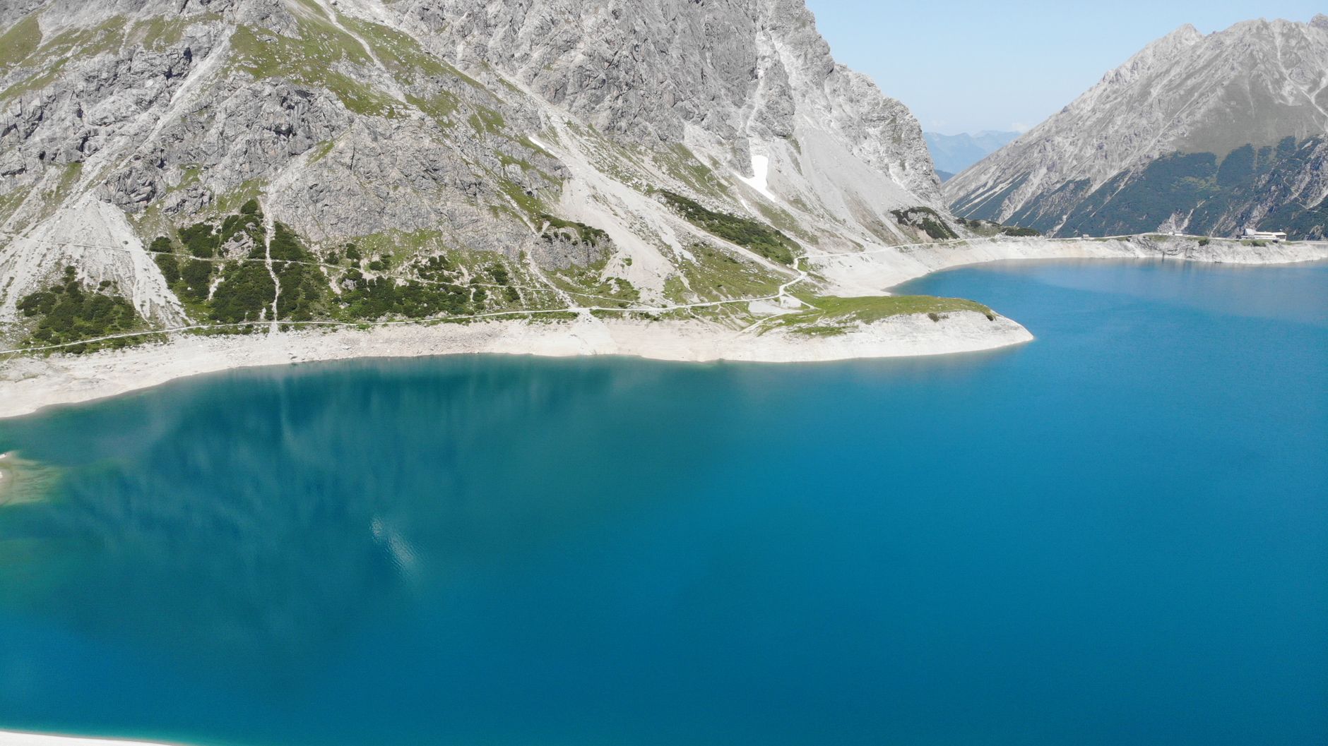 Tânăr ucis de o tragedie după o scăldare în lacul din Austria