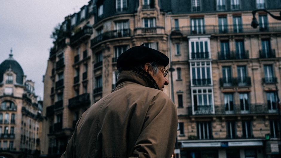 Why This Parisian Dad Swapped His Beret for a Scalp Topper (And Saved His Commute)