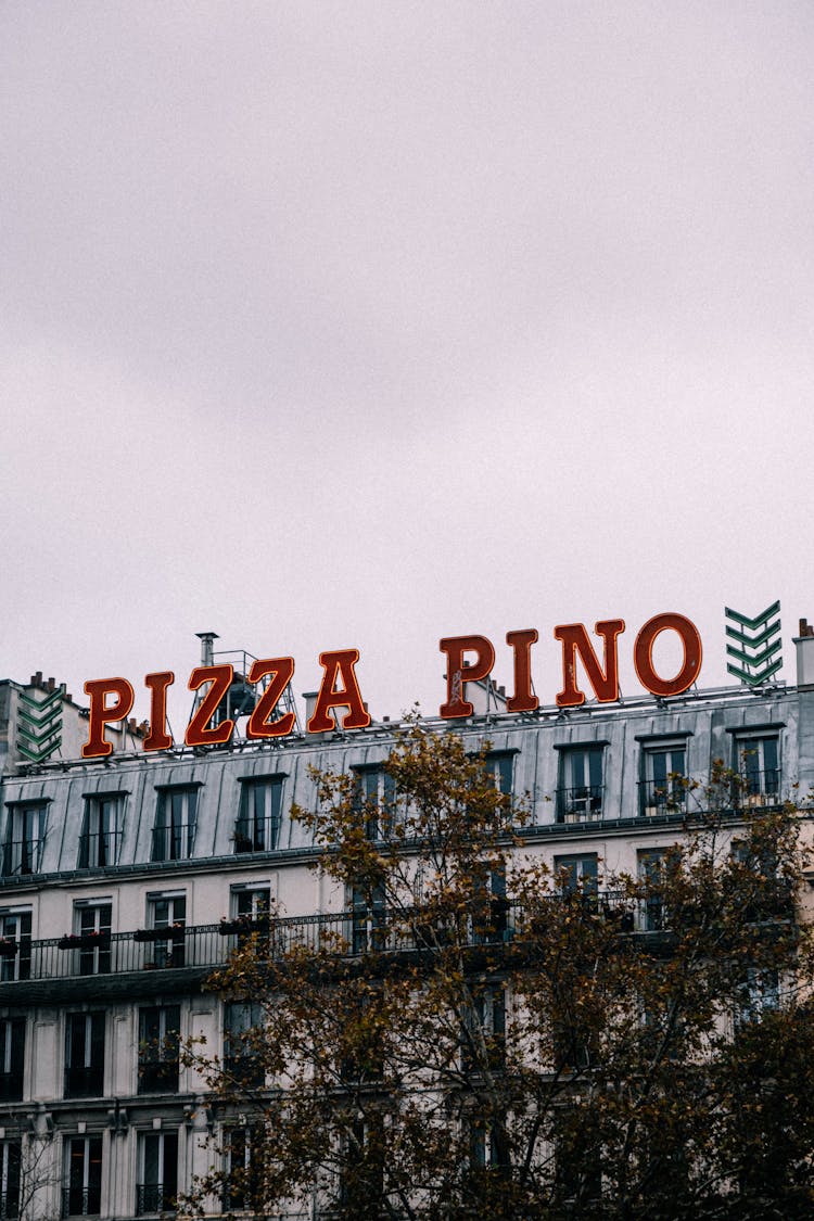 Neon Of Pizzeria