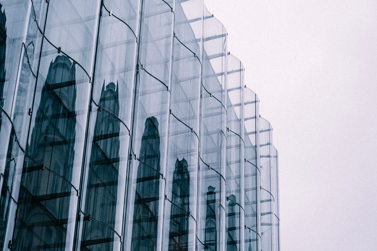 IA qui sécurise la finance moderne : transparence et rapidité