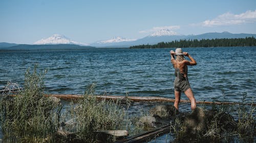 Základová fotografie zdarma na téma hory, jezero, kotníky hluboko ve vodě