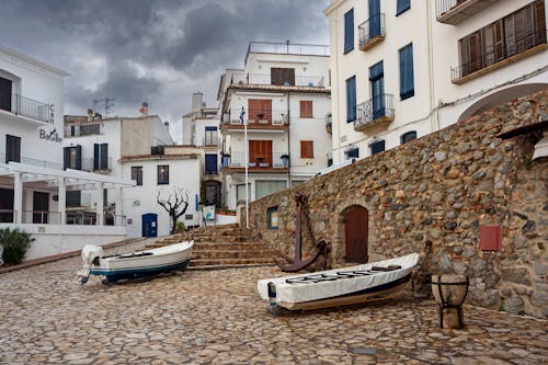 Základová fotografie zdarma na téma budovy, calella, čluny