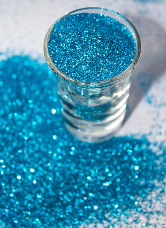 Blue Glitters in the Glass